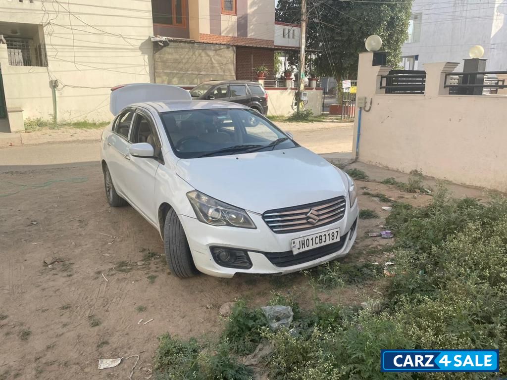 Maruti Suzuki Ciaz ZDi Plus SHVS Maruti Suzuki Ciaz ZDi Plus SHVS