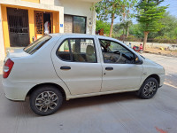 White Tata Indigo LS TDI BS-III