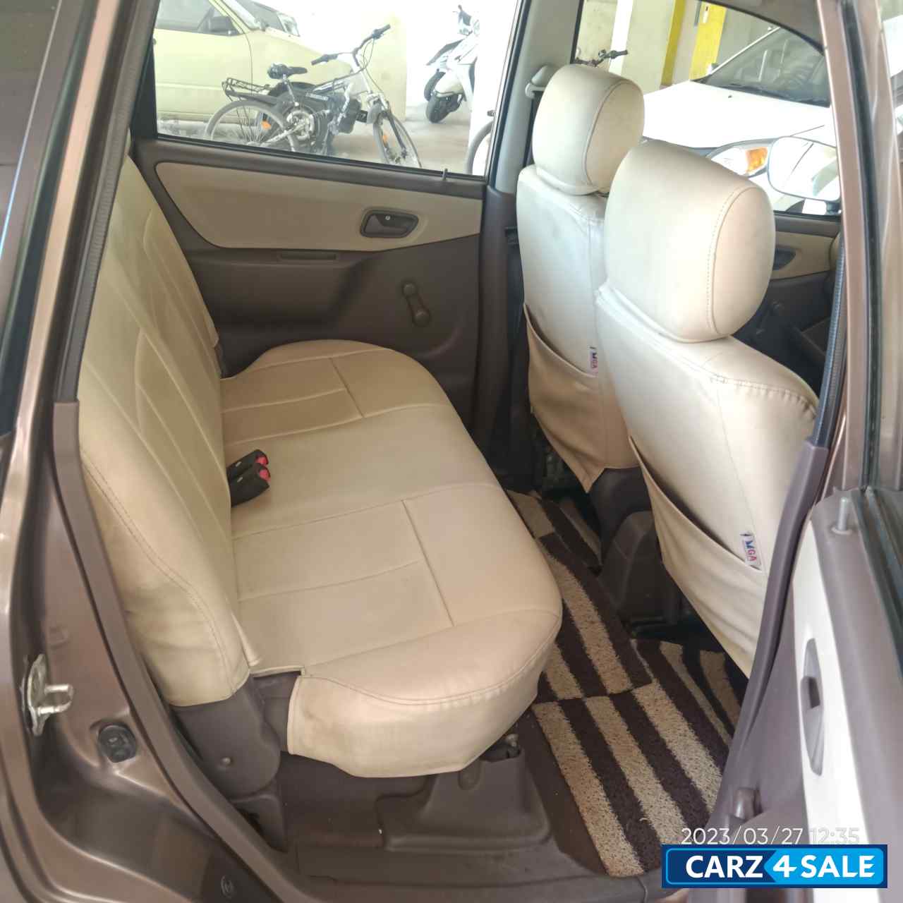 Maruti Suzuki Estilo LX Maruti Suzuki Estilo LX