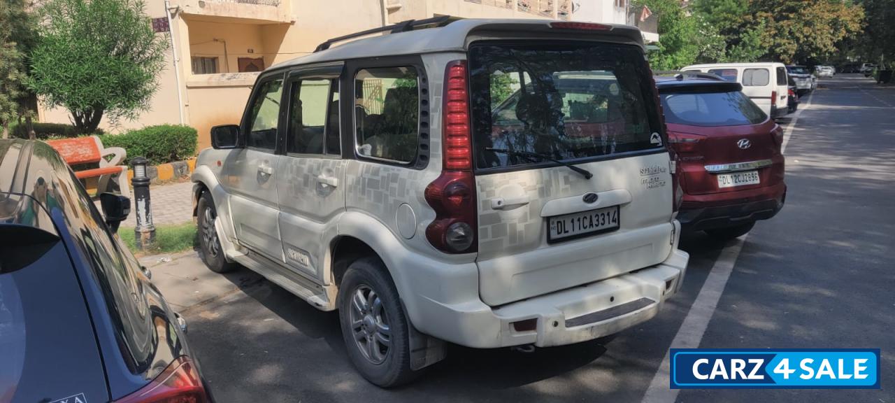 Mahindra Scorpio S7 140HP 2WD Diesel