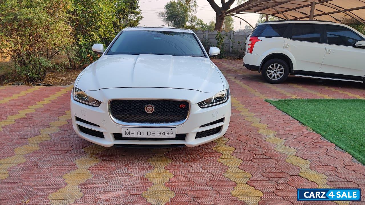 White Jaguar XE