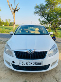 White Skoda Rapid 1.5 TDI CR Elegance