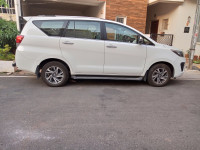 Pearl White Crystal Shine Toyota Innova Crysta 2.4 VX MT 8 Seater Diesel