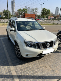 White Nissan Terrano XV D THP Premium 110 PS