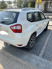 White Nissan Terrano XV D THP Premium 110 PS