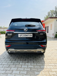 MG Hector Plus Petrol