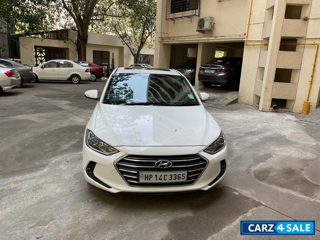 White Hyundai Elantra 2.0 SX MT