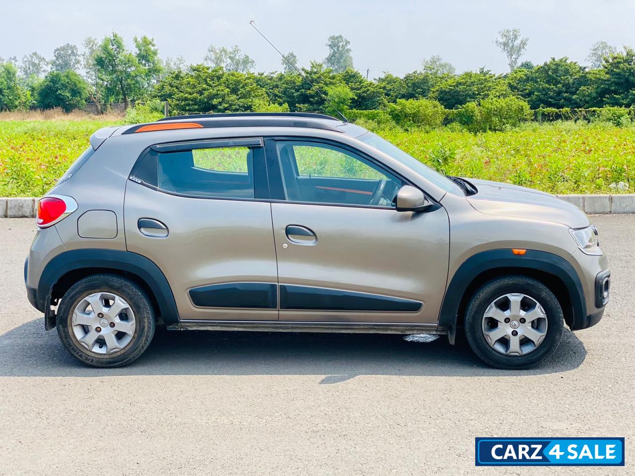 Renault Kwid 1.0 RXT Renault Kwid 1.0 RXT