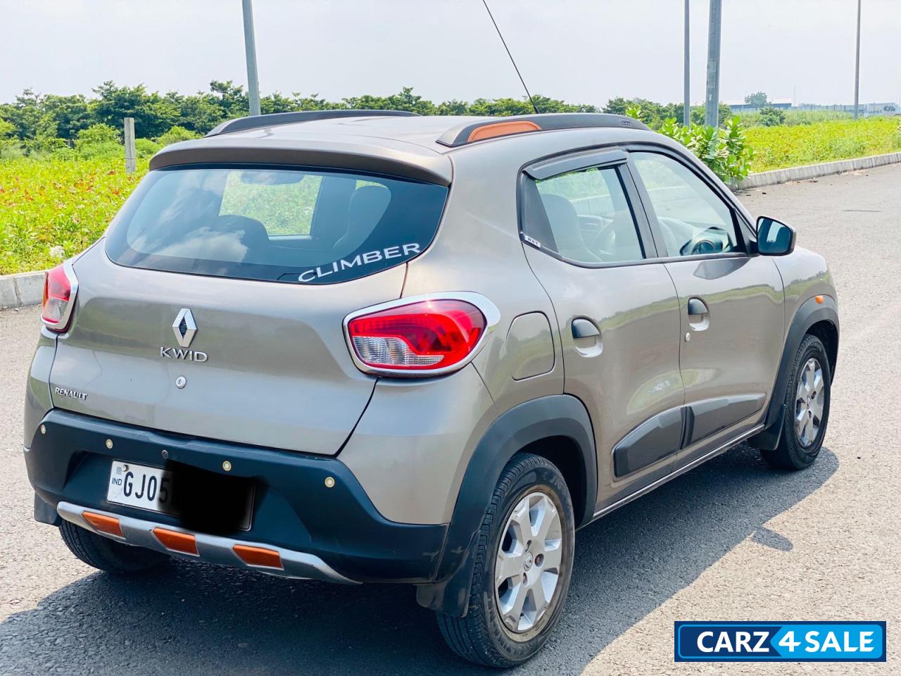 Renault Kwid 1.0 RXT Renault Kwid 1.0 RXT