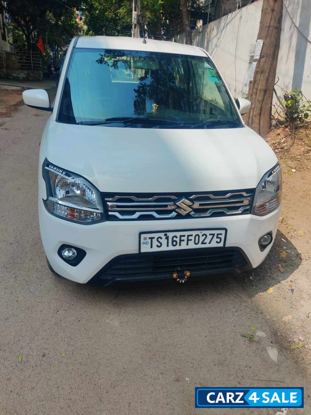 Whitw Maruti Suzuki Wagon R vxi
