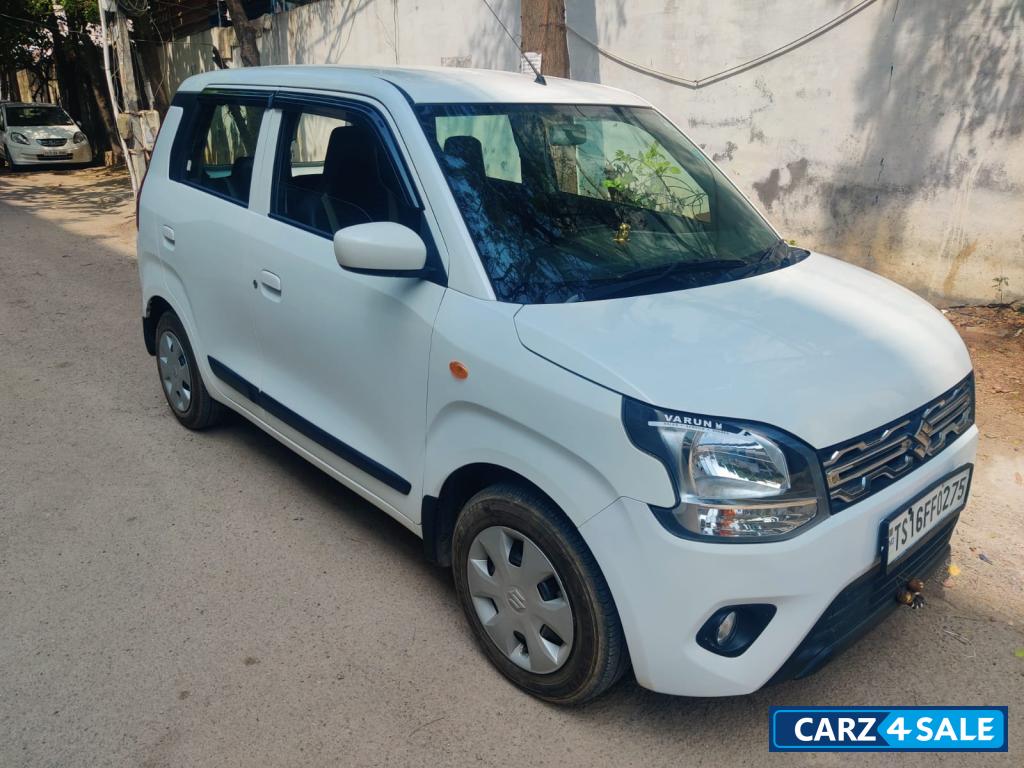 Whitw Maruti Suzuki Wagon R vxi