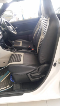 Whitw Maruti Suzuki Wagon R vxi