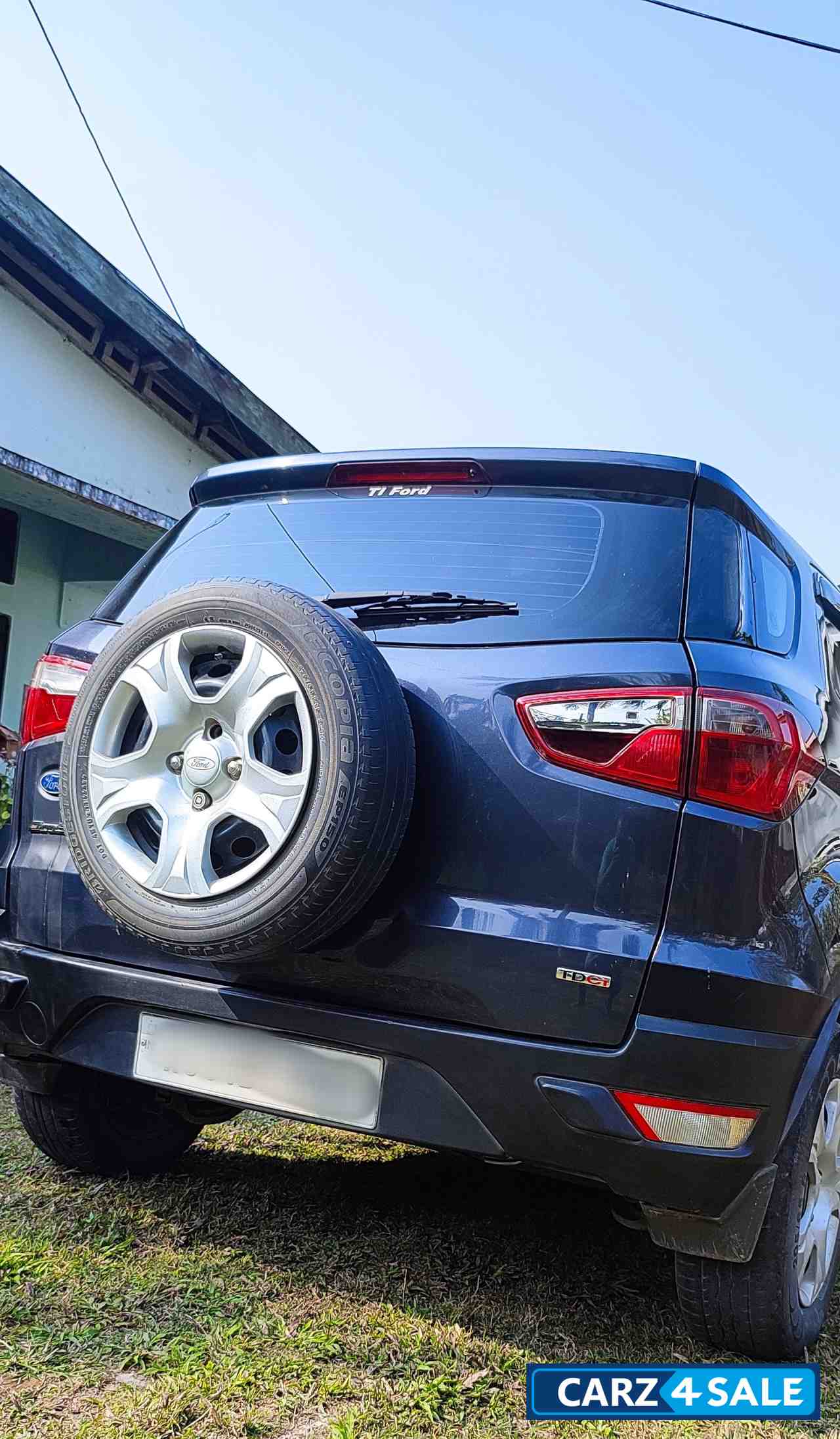 Sea Grey Ford EcoSport 1.5 Diesel Trend MT Sea Grey Ford EcoSport 1.5 Diesel Trend MT