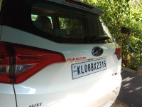 Mahindra XUV300 W8 OPT P 2WD Petrol