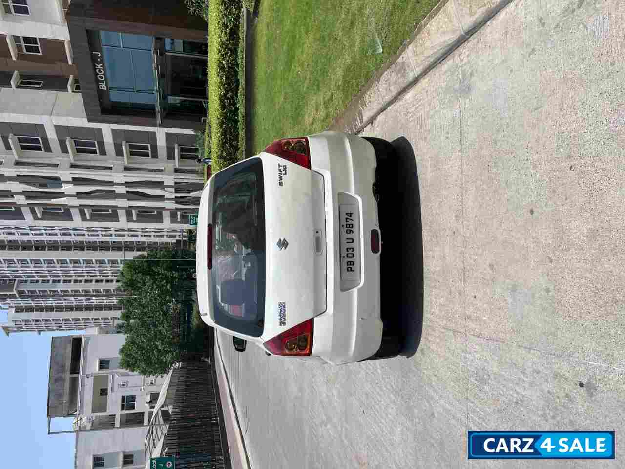 Maruti Suzuki Swift LXi 1.2 BS-IV