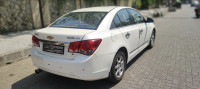 White Chevrolet Cruze LTZ