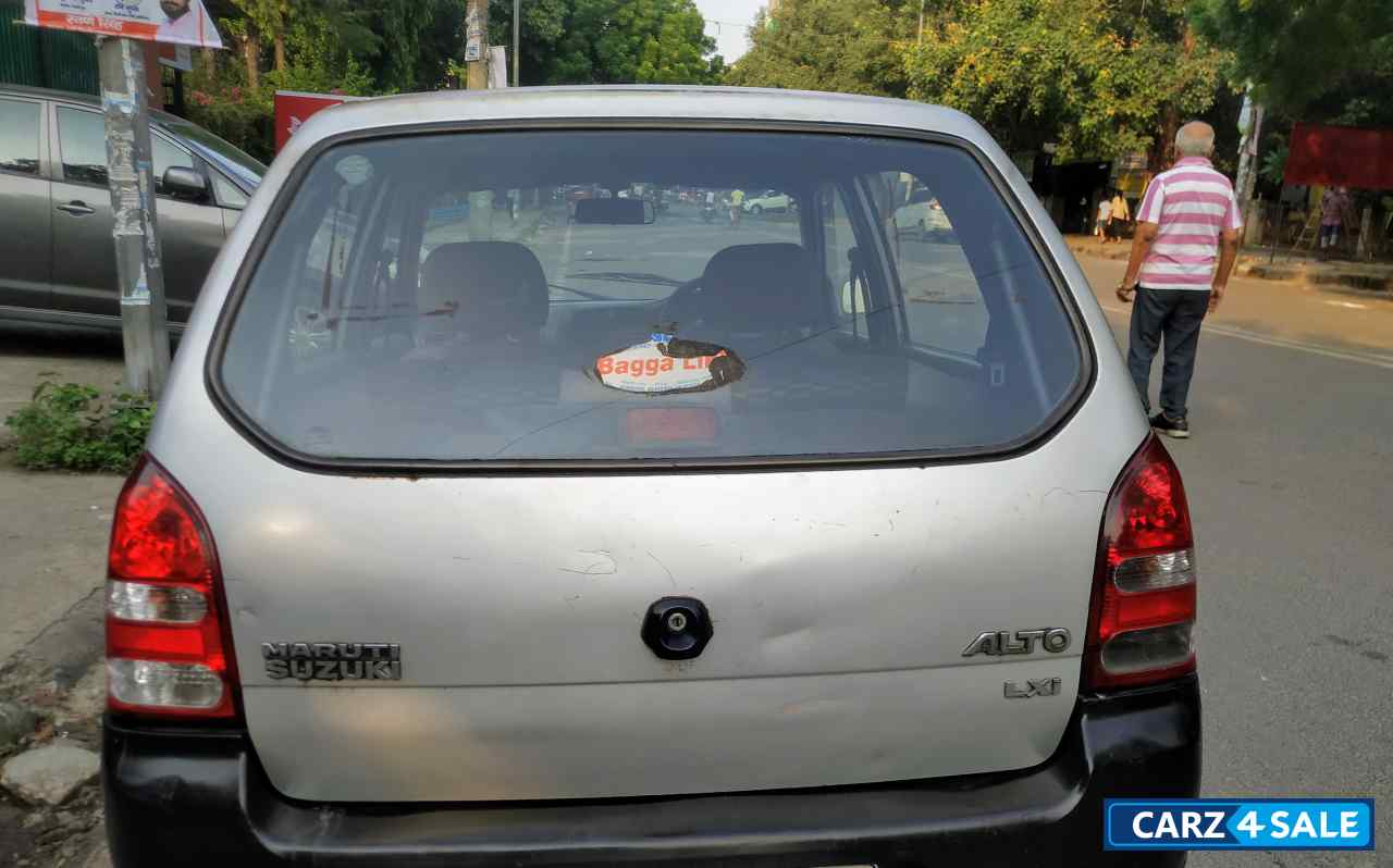 Silver Maruti Suzuki Alto LXi BS-III
