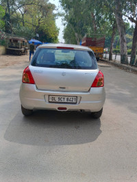Silver Maruti Suzuki Swift LXI