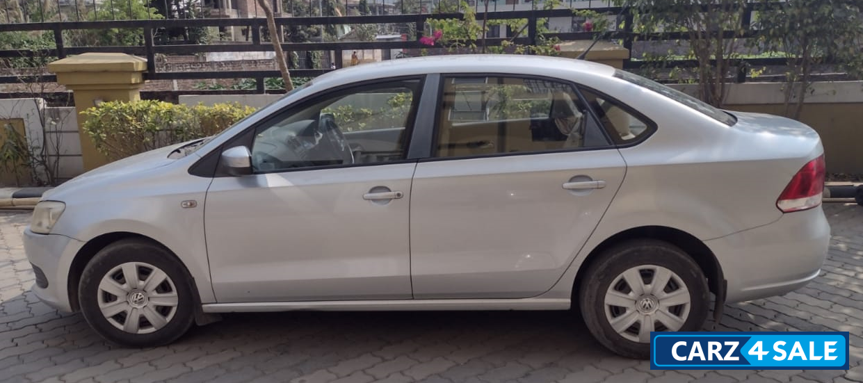 Silver Volkswagen Vento 1.6 MPI Trendline Petrol Silver Volkswagen Vento 1.6 MPI Trendline Petrol