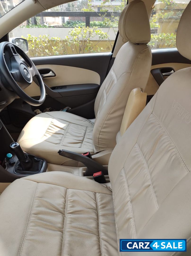 Silver Volkswagen Vento 1.6 MPI Trendline Petrol Silver Volkswagen Vento 1.6 MPI Trendline Petrol