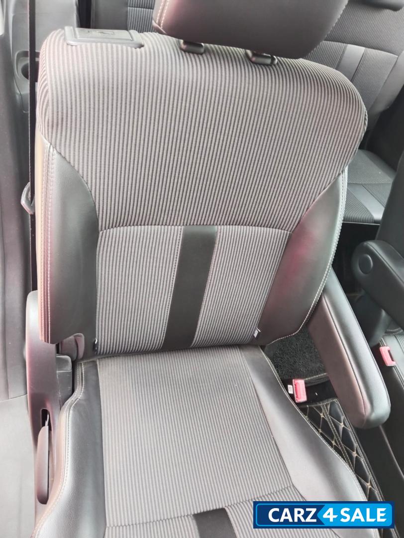 Maruti Suzuki XL6 Zeta MT Petrol