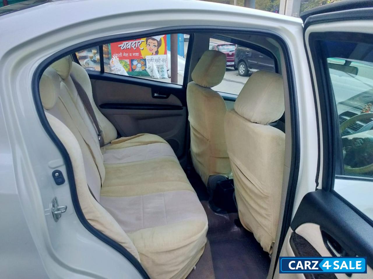 White Maruti Suzuki SX4 VXI