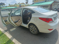 White Hyundai Verna Diesel