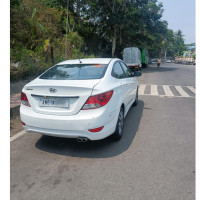 White Hyundai Verna Diesel