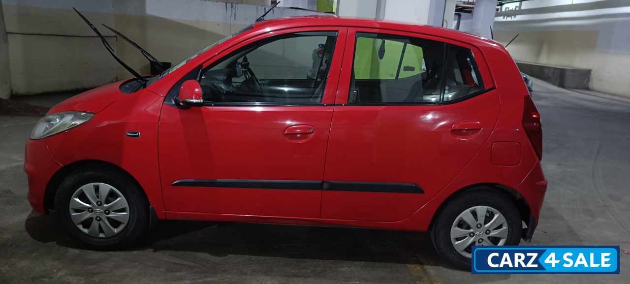 Electric Red Hyundai i10 1.2 Magna