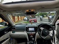 White Mahindra XUV300 Diesel W8