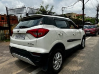 White Mahindra XUV300 Diesel W8