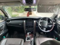 White Toyota Fortuner 2.8 4x4 Automatic sigma4