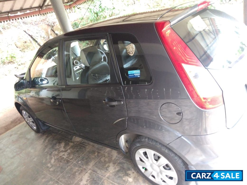 Sea Grey Ford Figo ZXI