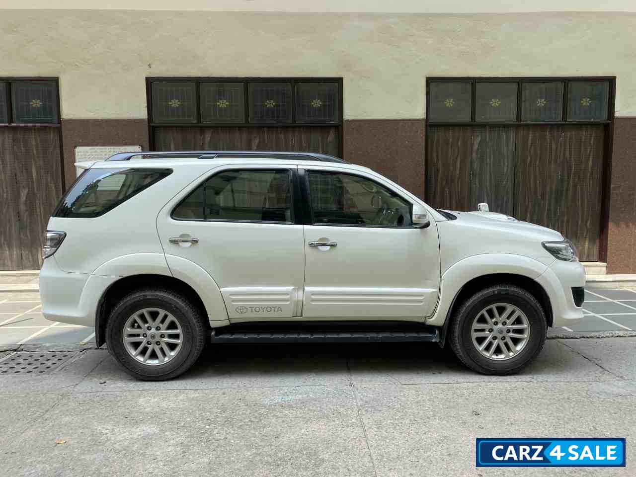 Toyota Fortuner 3.0 4x2 AT Toyota Fortuner 3.0 4x2 AT