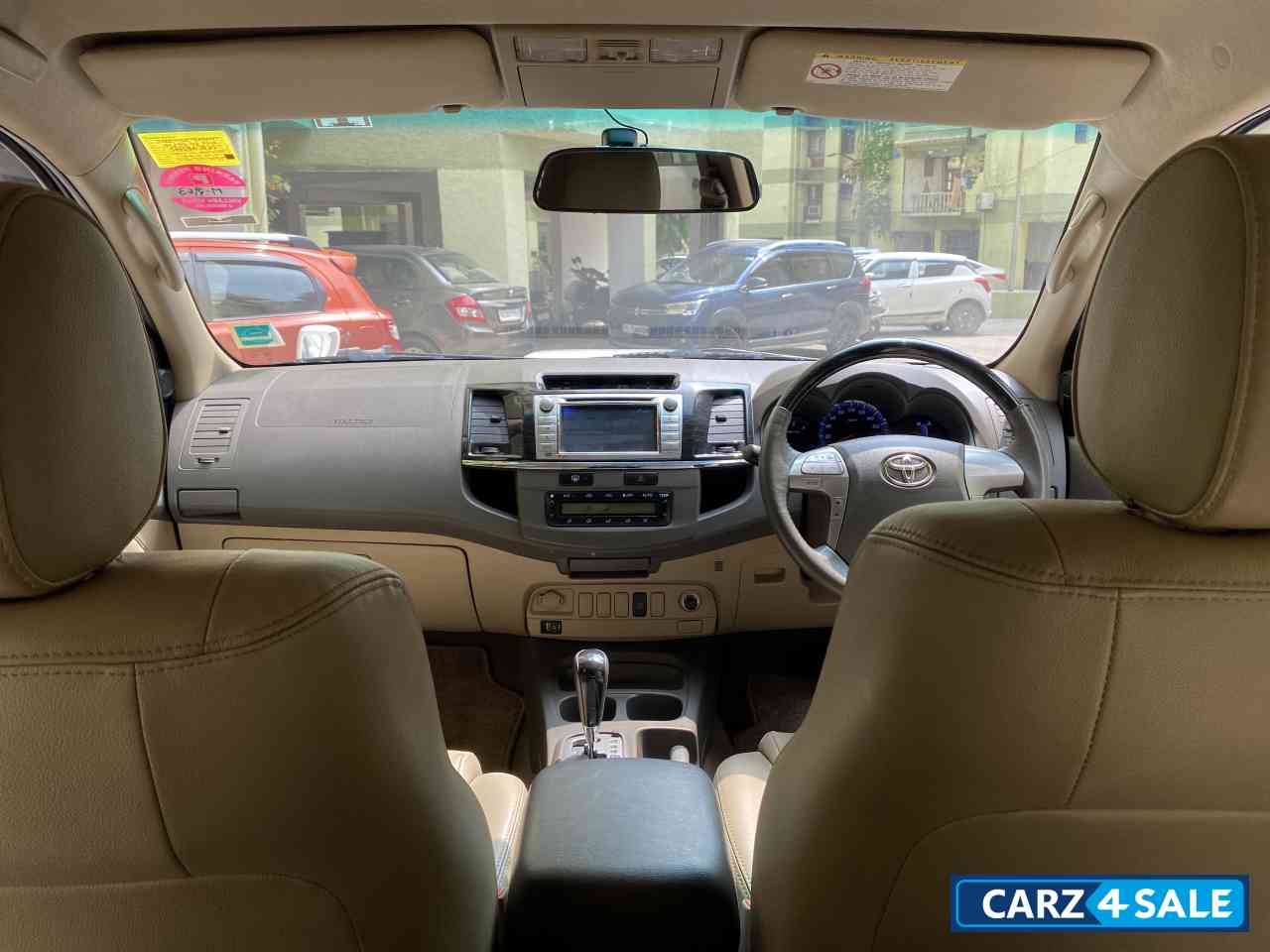 Toyota Fortuner 3.0 4x2 AT Toyota Fortuner 3.0 4x2 AT