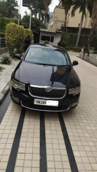 Skoda Superb Elegance 1.8 TSI MT 2012 Model