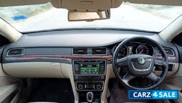 Skoda Superb Elegance 1.8 TSI MT