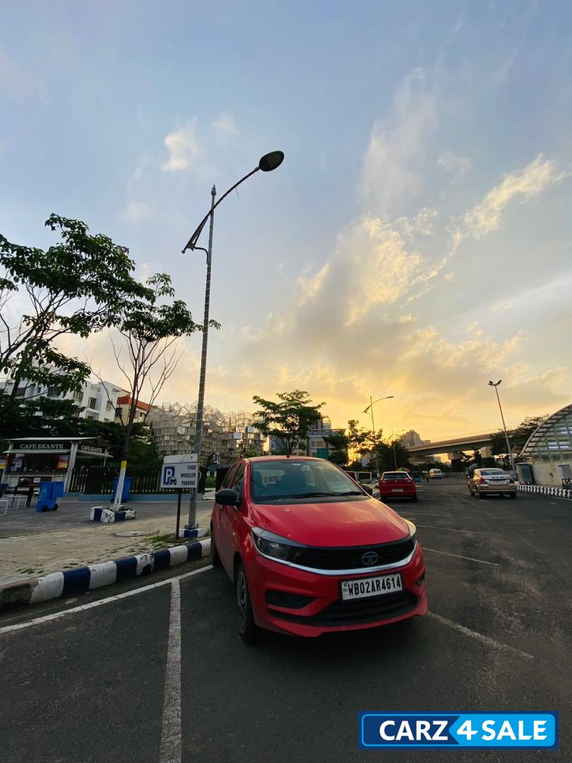 Tata Tiago 2021 Revotron XE(upgraded to top model)