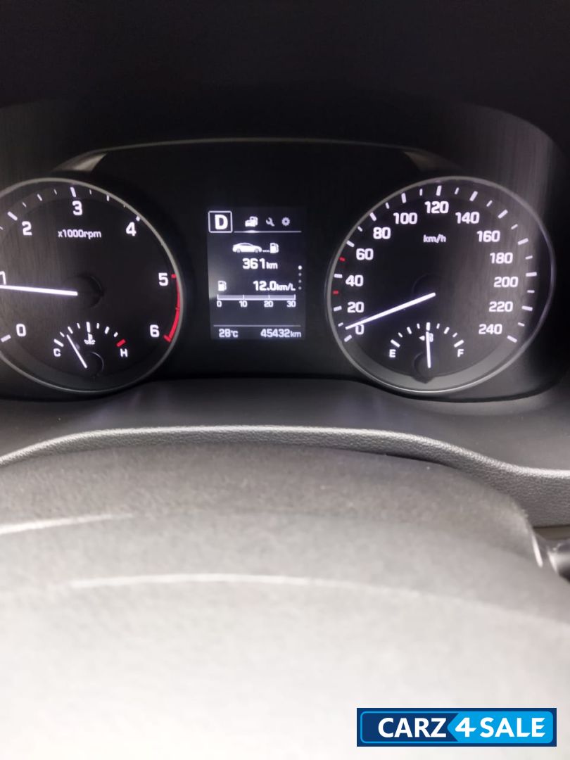 Hyundai Elantra 2016 : AUTOMATIC DIESEL MINT CONDITION