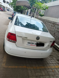 White Volkswagen Vento Highline