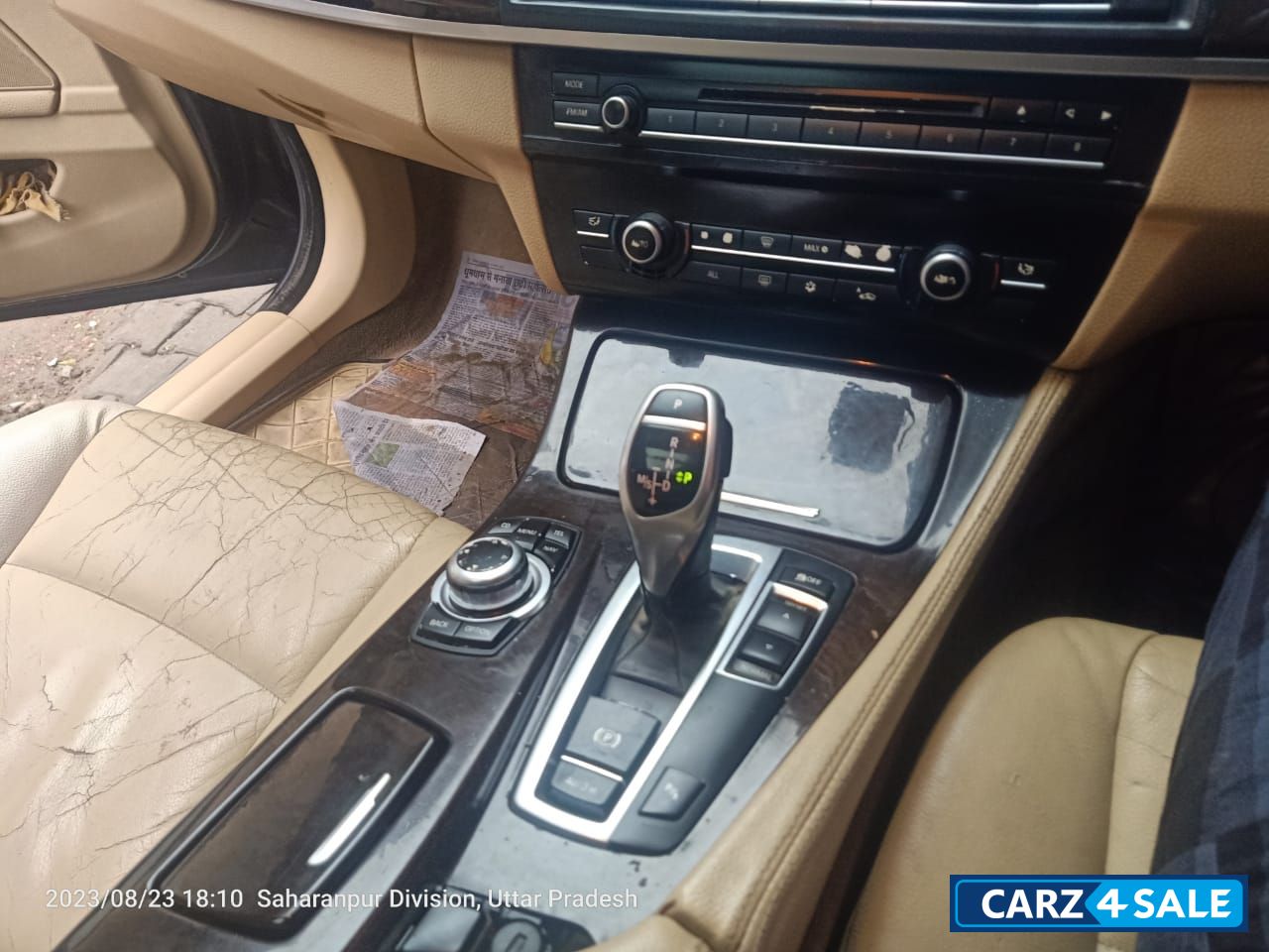 Black BMW 5-Series 530 D Black BMW 5-Series 530 D