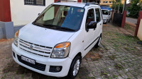 White Maruti Suzuki Wagon R Vxi