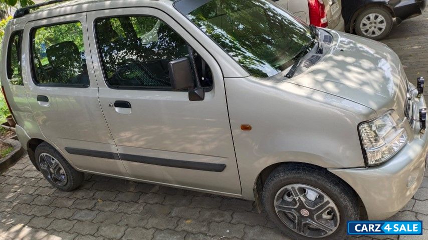 Silver Maruti Suzuki Wagon R lxi