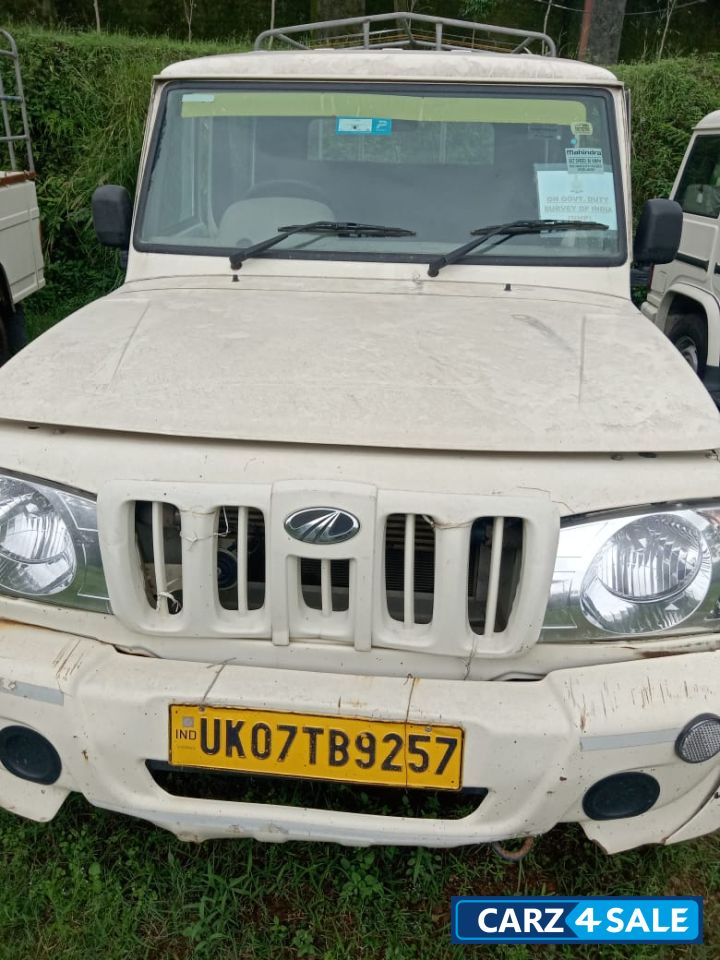 Mahindra Bolero camper