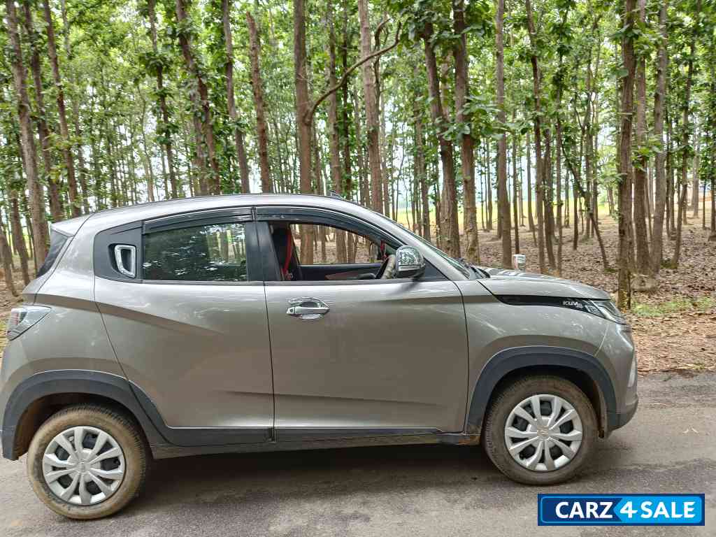 Mahindra KUV100 K6+ petrol