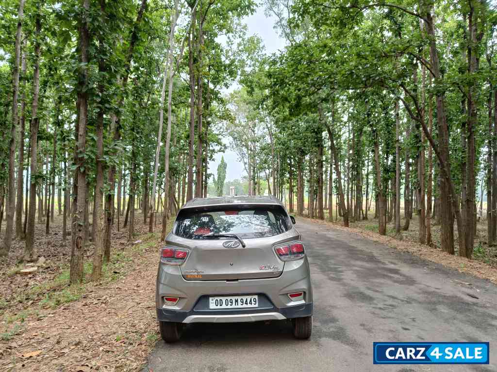 Mahindra KUV100 K6+ petrol