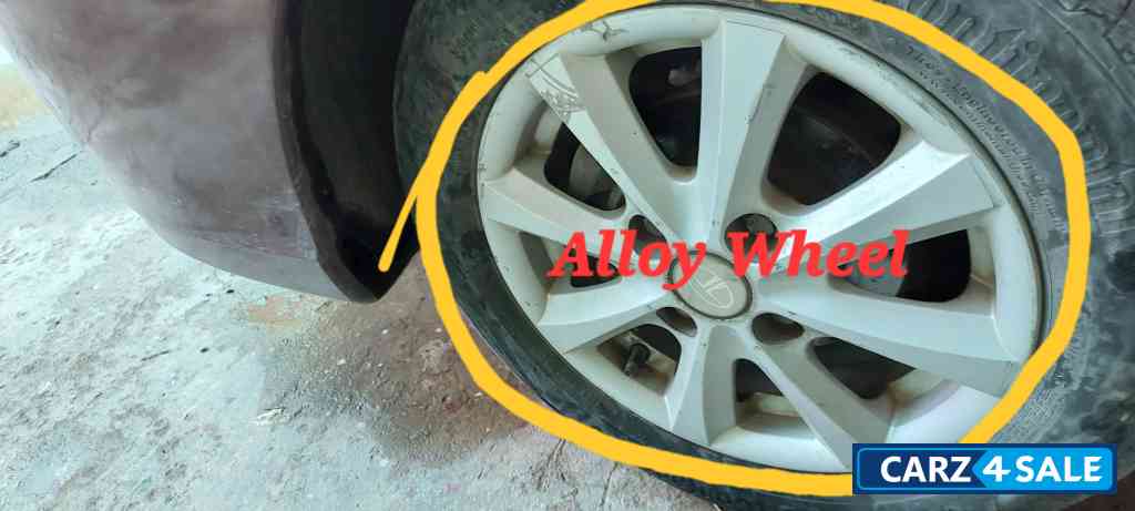 Beige Tata Indigo ecs