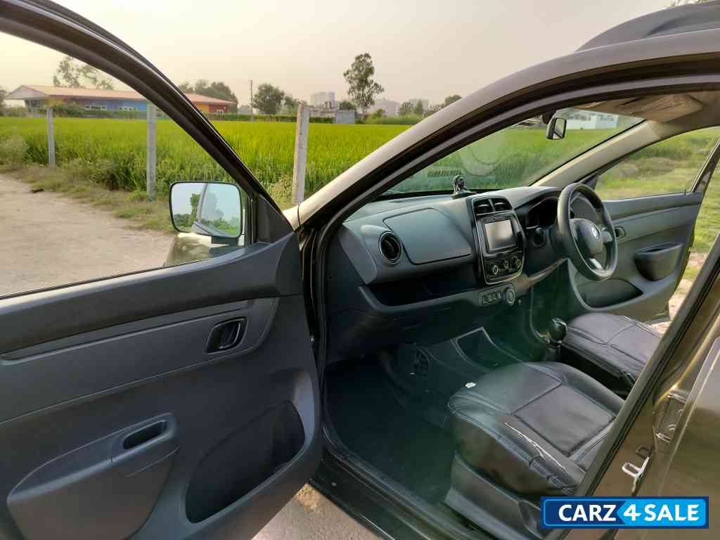 Bronze Renault Kwid RXT