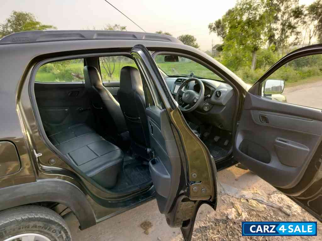 Bronze Renault Kwid RXT