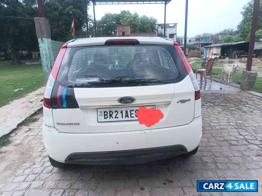 Diamond White Ford Figo TITANIUM TOP MODEL